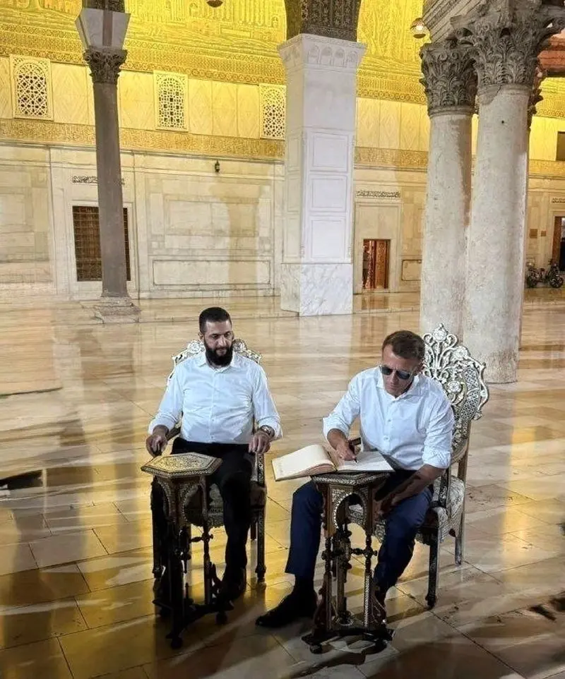 امانوئل مکرون و احمد الشرع