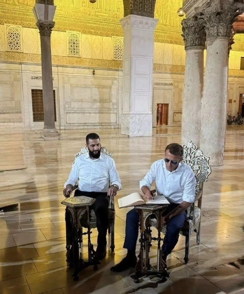 امانوئل مکرون و احمد الشرع