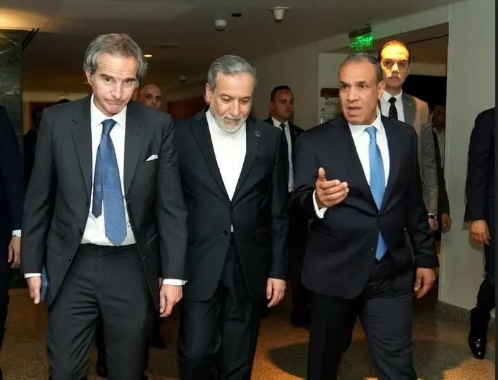 هدف عراقچی از دیدار با رافائل گروسی در مصر چه بود
