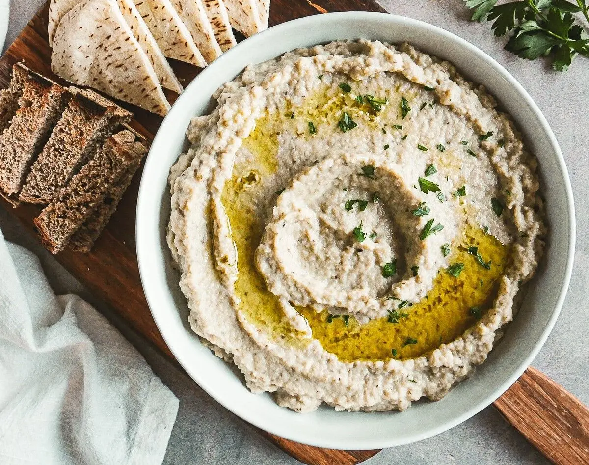 طرز تهیه دیپ بادمجان خامه‌ای؛ یک پیش‌غذای جذاب 