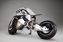 یاماها MOTOROiD: موتورسیکلت هوشمندی که جاده‌ها را تسخیر می‌کند!
