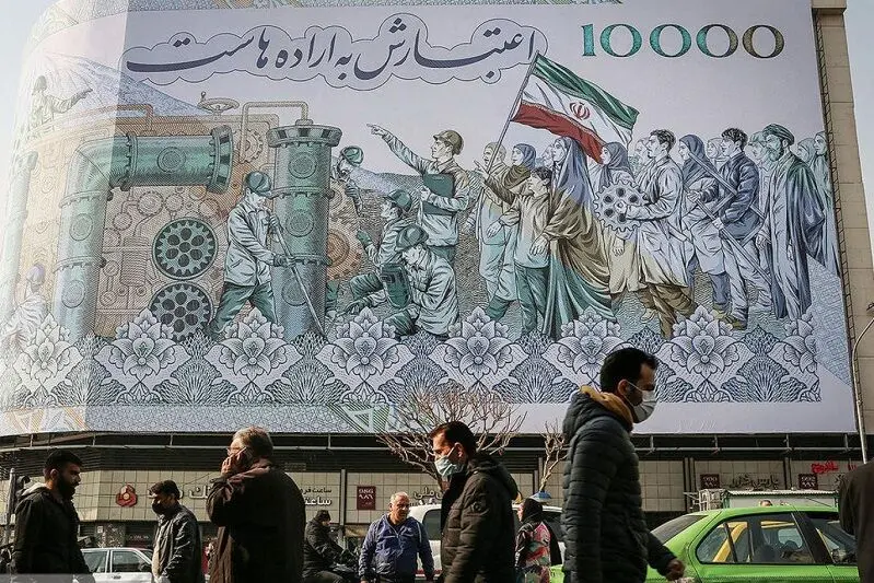 افزایش حقوق با تورم لجام گسخته همخوانی ندارد / داستان اقتصاد کشور پیچیده نیست برخی آقایان پیچیده جلوه می‌دهند / آرژانتین هر ماه حقوق‌ها را اندازه نرخ تورم، تطبیق می‌داد

