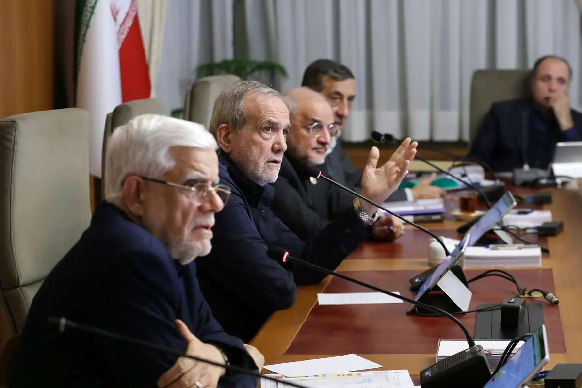 پشت پرده پروژه مشترک نواصولگراها و رادیکال‌ها برای فشار به کابینه چیست؟