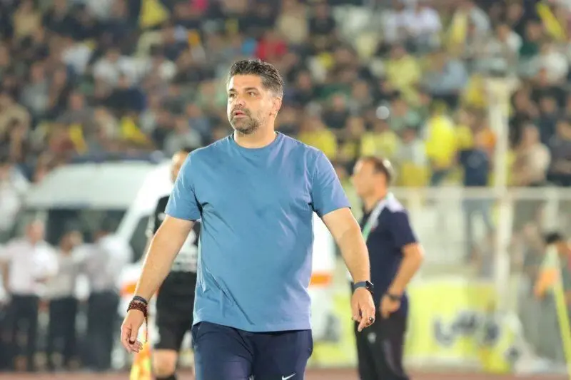 امیدواری مربی استقلالی فجر به گرفتن امتیاز از پرسپولیس