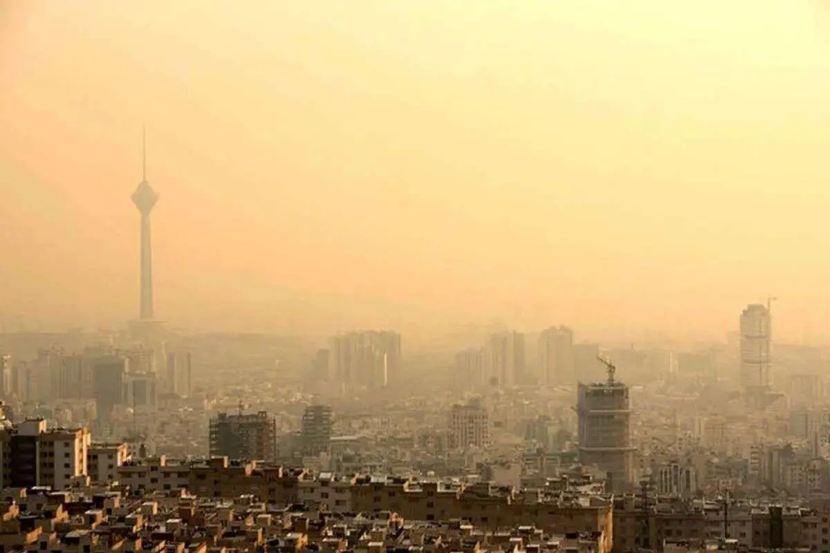 گردوخاک و باد شدید در تهران