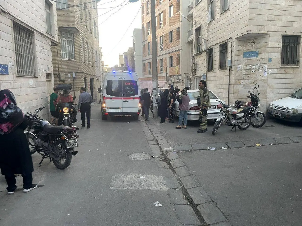 انفجار یک ساختمان ۴ طبقه در خیابان پیروزی تهران/ سه نفر مصدوم شدند