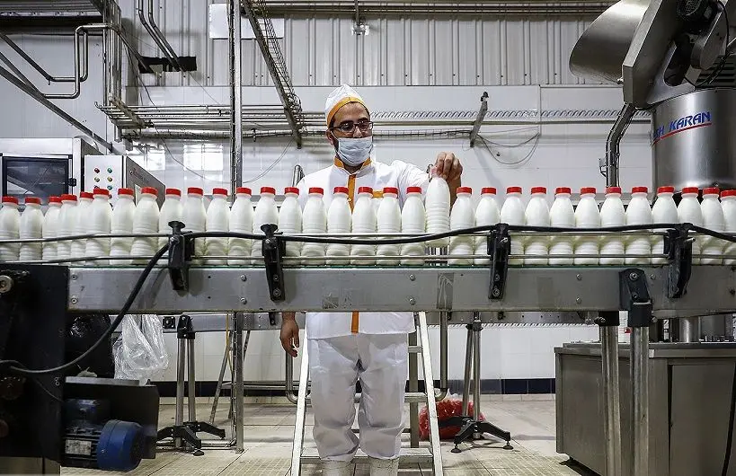 شیر خام از مرز ۳۵ هزار تومان گذشت؛ متهم اول گرانی لبنیات معرفی شد