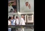 بازدید یک سیاستمدار با کولر از معبد!
