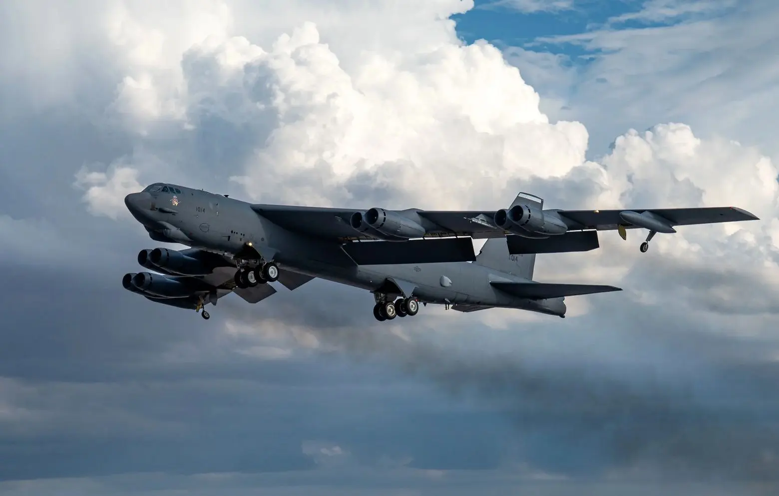 آمریکا یک بمب‌افکن «بی-۵۲» به اکوادور اعزام کرد