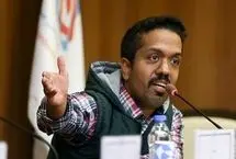 نماز خواندن امید علیمردانی بازیگر سریال ستایش روی دیوار چین 