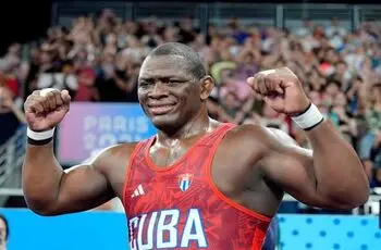 حضور یک اسطوره در تمرین تیم ملی کشتی فرنگی  
