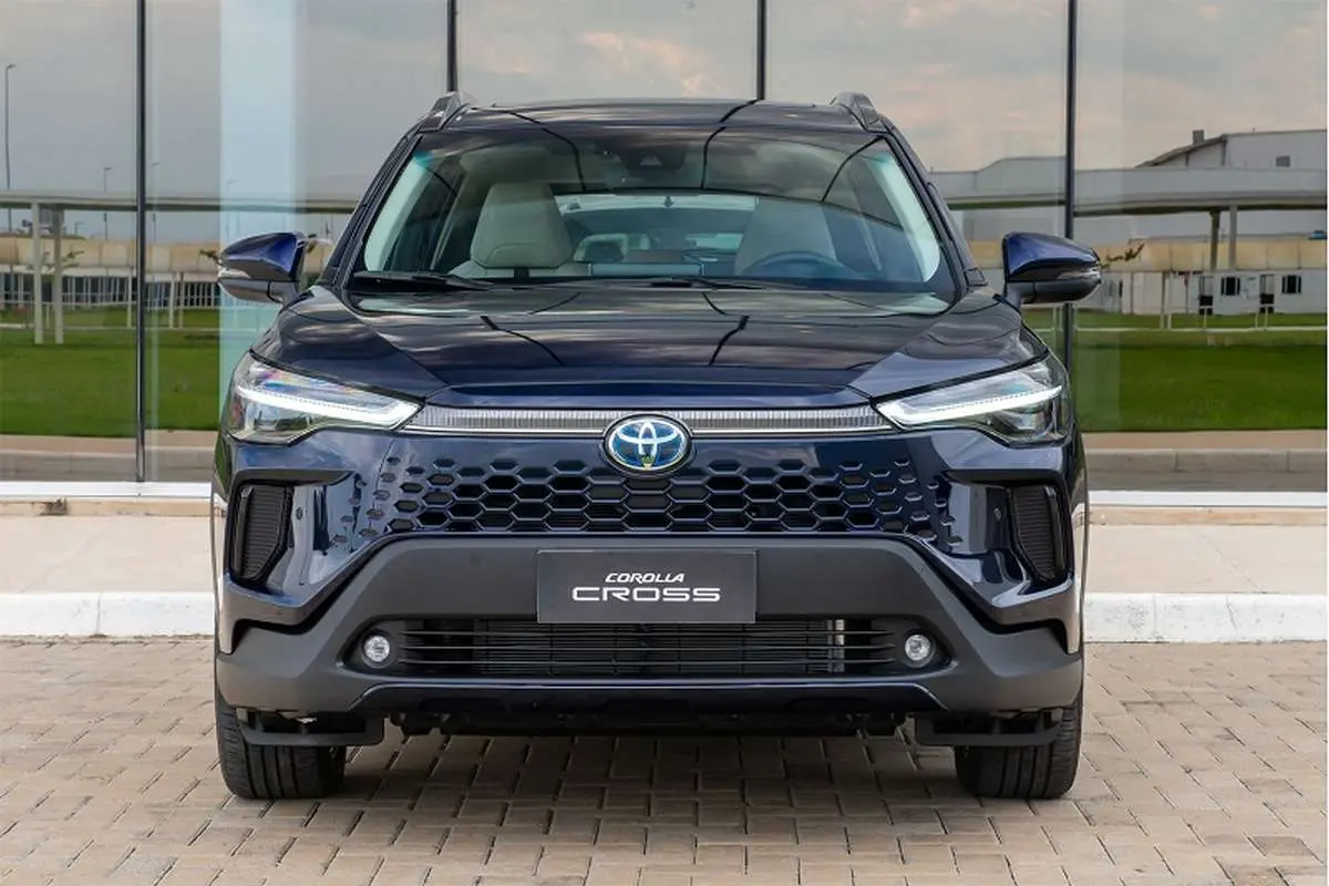 42 سال انتظار برای خرید تویوتا کرولا کراس در ایران!