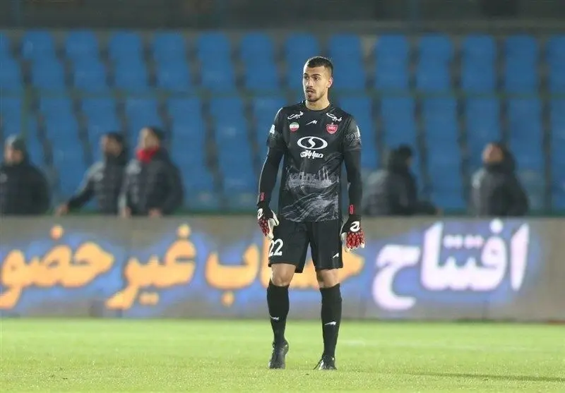 دروازه‌بان پرسپولیس در آستانه امضای قرارداد با گل‌گهر

