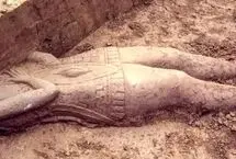 تندیس ۲۴۰۰ ساله فرمانروای سلتی با تاج شبیه «گوش‌های میکی‌ماوس»