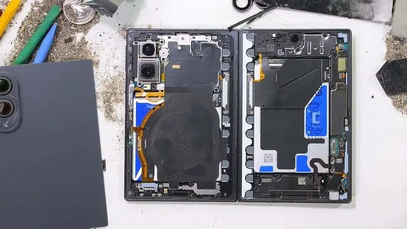 Galaxy Z Fold 8