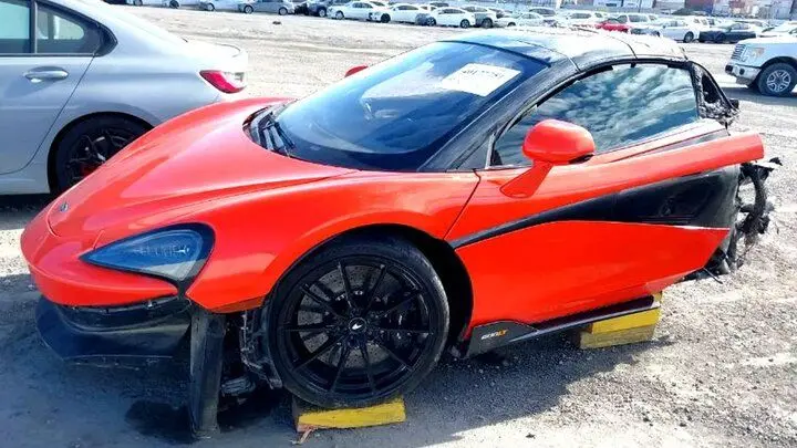 نصف این «مک‌لارن» به فروش گذاشته شد!