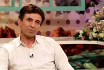 مزاحمت خنده دار دو آقا برای ایرج ملکی