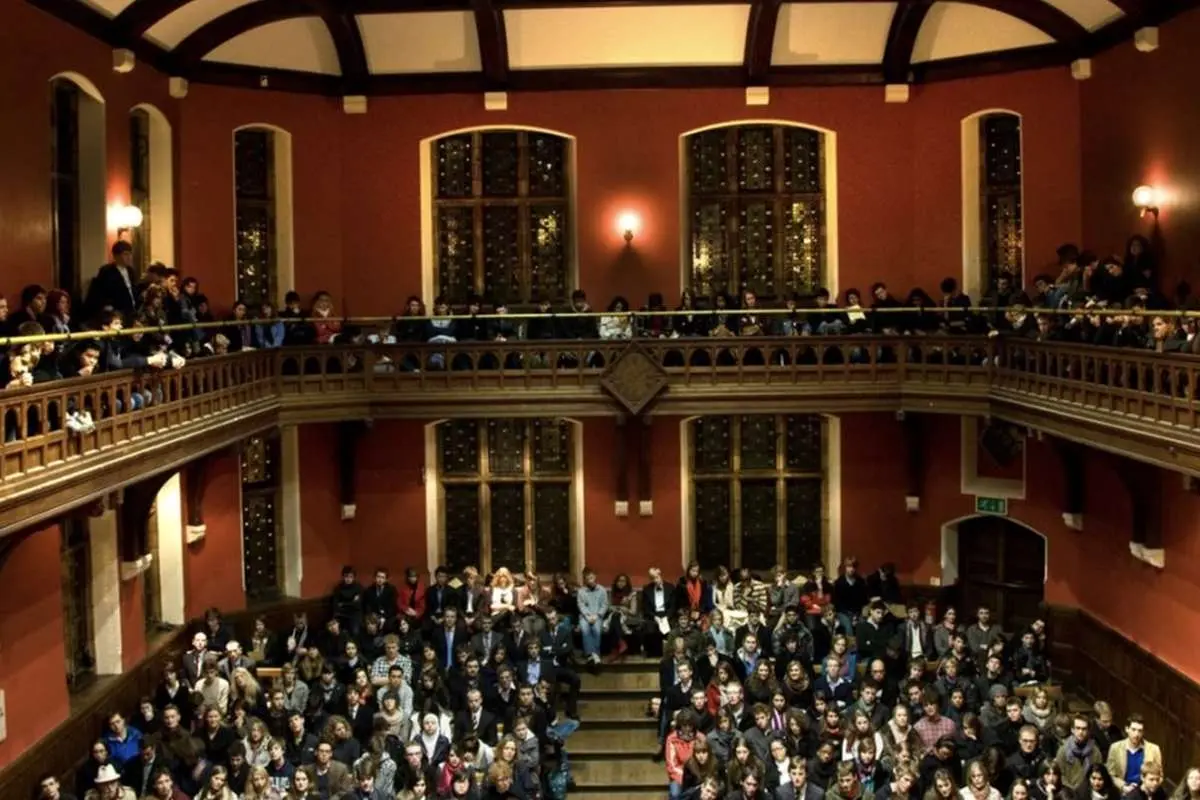 اتحادیه آکسفورد: اسرائیل خطری بزرگتر از ایران است