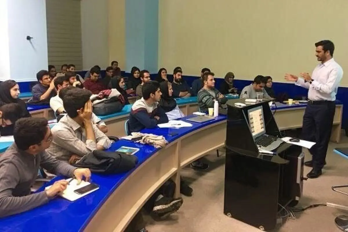 آمار نگران‌کننده دانشجویان مشروطی؛ علت چیست؟

