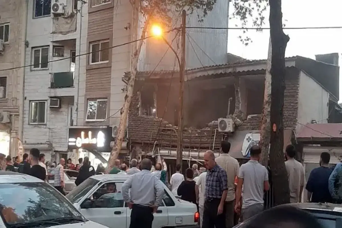 علت انفجار در خیابان باهنر رشت 