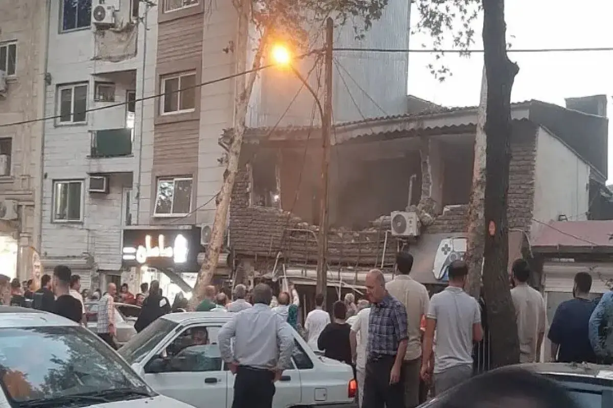 علت انفجار در خیابان باهنر رشت 