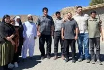 تصاویر؛ دیدار رسول خادم با خانواده امیرمحمد خالقی در روستای محروم