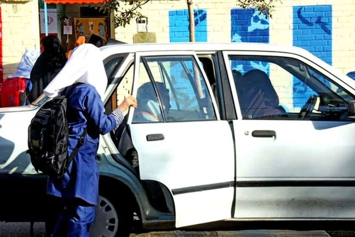 تصادف سرویس مدرسه در کرج؛ 6 دانشآموز مجروح شدند