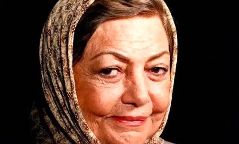 (عکس) حمیده خیرآبادی ۳۷ ساله در پشت صحنه یک تئاتر، سال ۱۳۴۰