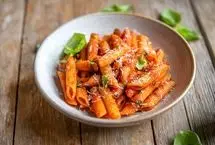 طرز تهیه پاستا گوجه‌ای بدون گوشت و مرغ؛ طعم جدید پاستا

