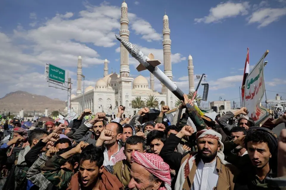 تجمع یمنی ها در حمایت از محاصره دریایی عربستان  