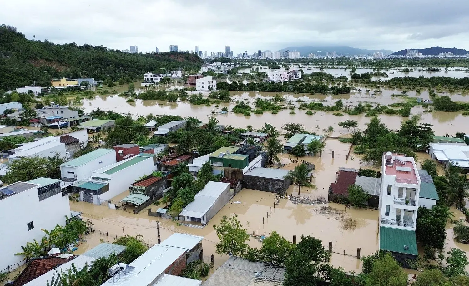 ببینید؛ بارش بی‌سابقه باران سیل‌آسا در تایلند 