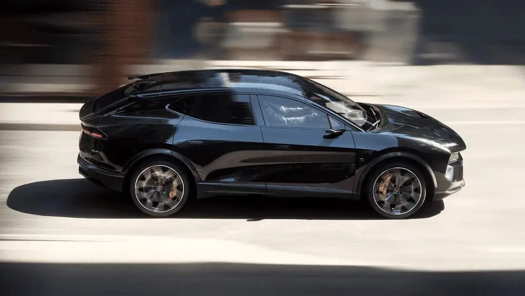 این خودرو با یک باک بنزین از تهران تا بوشهر می‌راند!