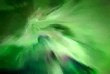 نمایی نادر از شفق قطبی که ناظران را شگفت‌زده کرد
