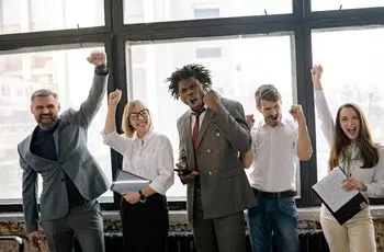 فوت و فن رهبری و مدیریت؛ 7 گام برای تبدیل شدن به یک مدیر موفق و مدرن