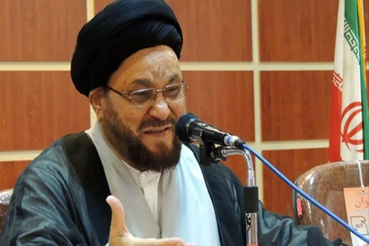 امام جمعه اصفهان: امدادهای غیبی نظام اسلامی را حفظ میکند