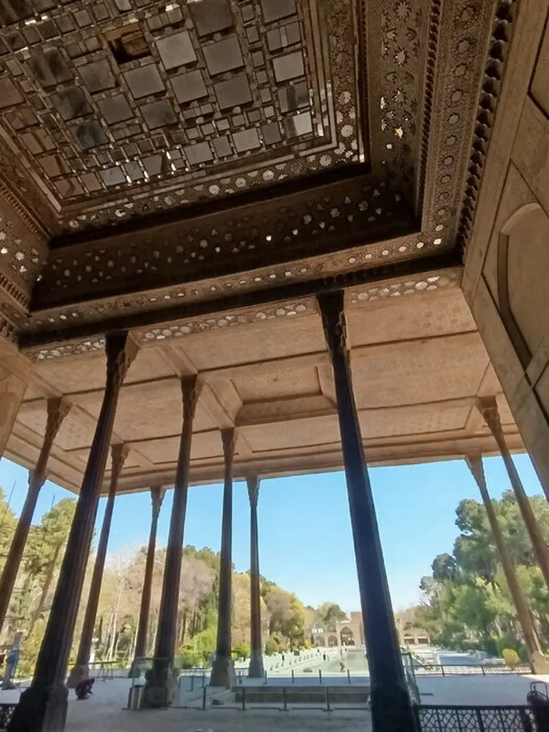 ستون های مسجد جامع