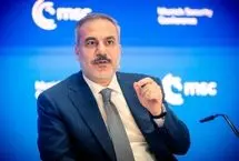 هاکان فیدان: حمله به ایران اشتباه است/ مذاکره هسته‌ای را مرحله‌ای ببندید

