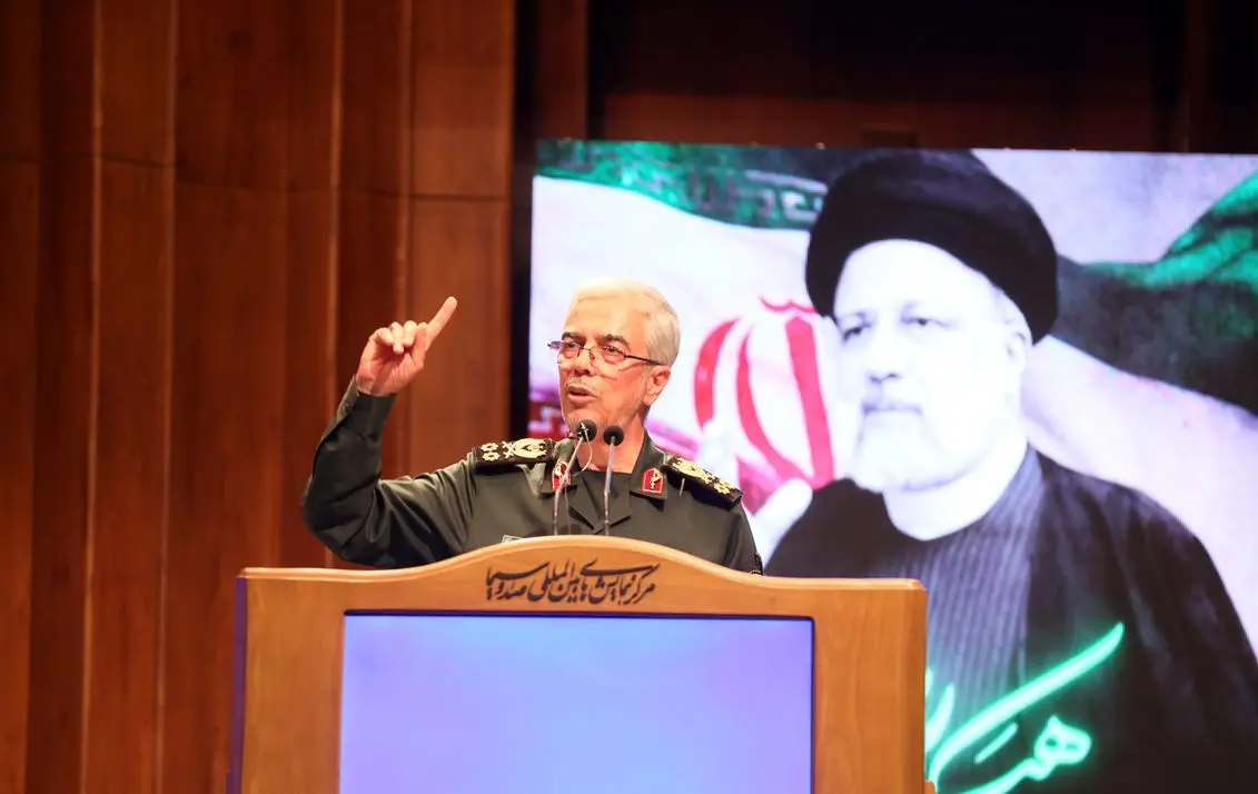 سرلشکر باقری: شهید رئیسی بعضاً با ما شوخی می‌کرد  