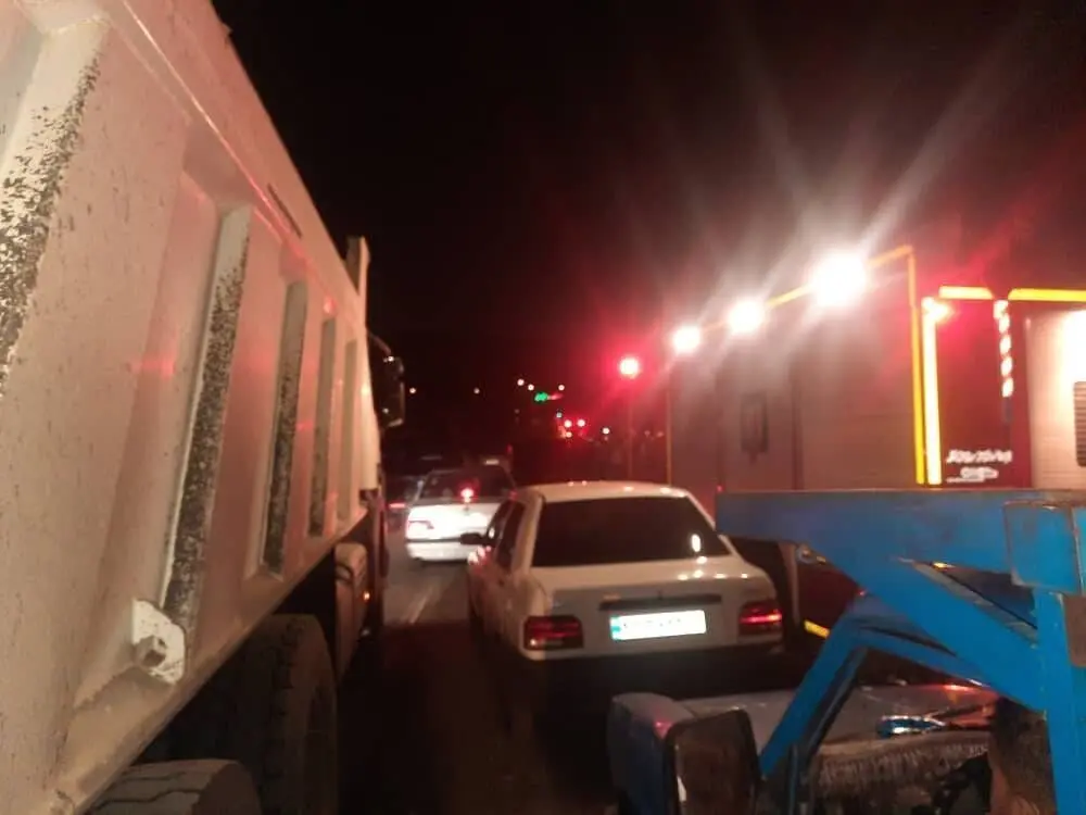 تصادف زنجیره‌ای دست‌کم ۱۵ خودرو در بزرگراه امام علی تهران  