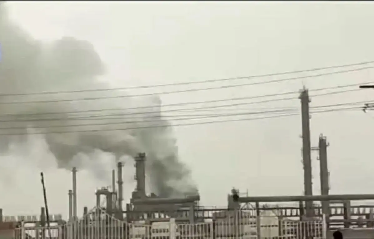 چهار تن از کارگران پالایشگاه شهر ری در پی حمله هوایی جان باختند