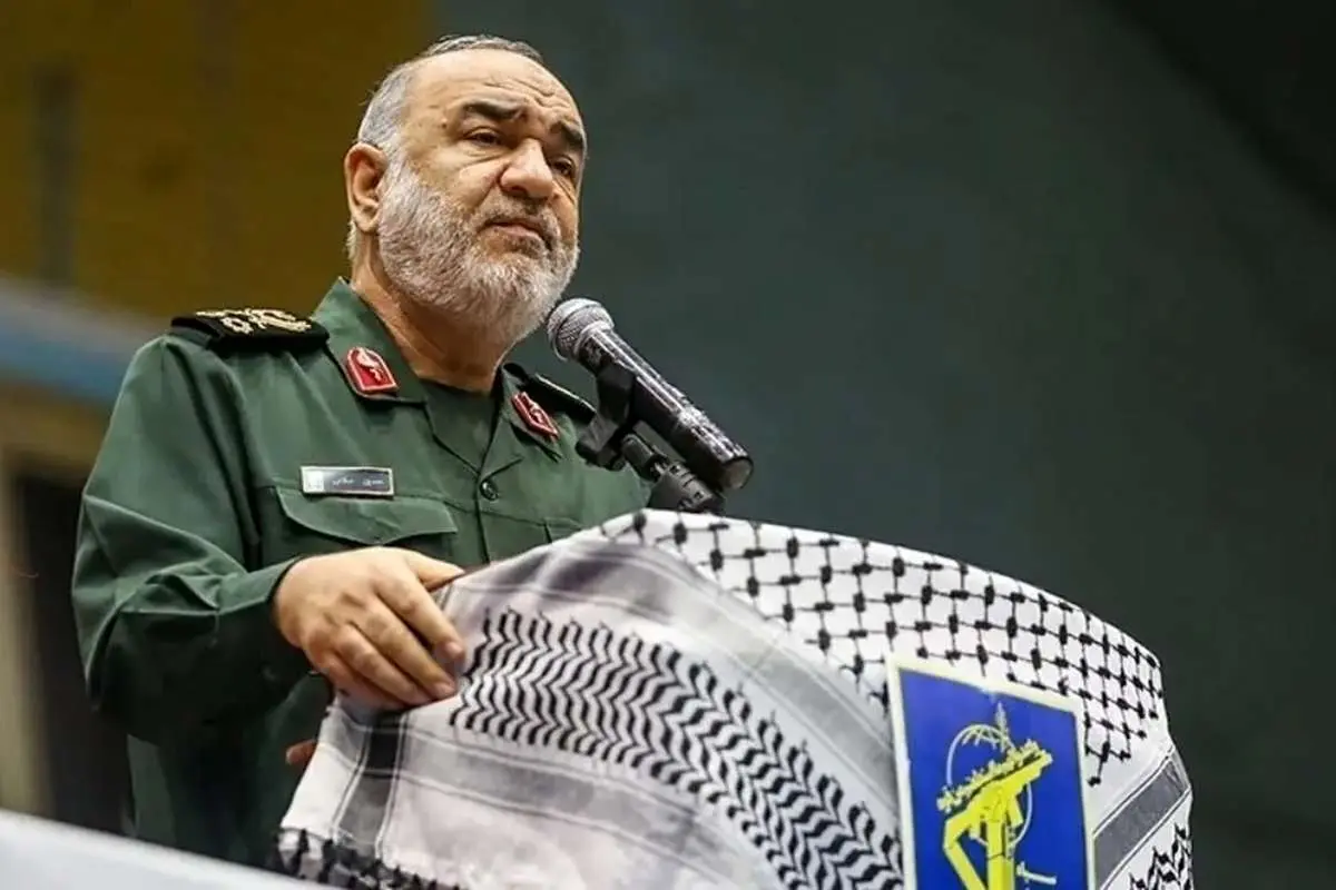 سرلشکر سلامی: اگر دشمن دست از پا خطا کند، دروازه‌های آتش را به روی آن‌ها خواهیم گشود 
