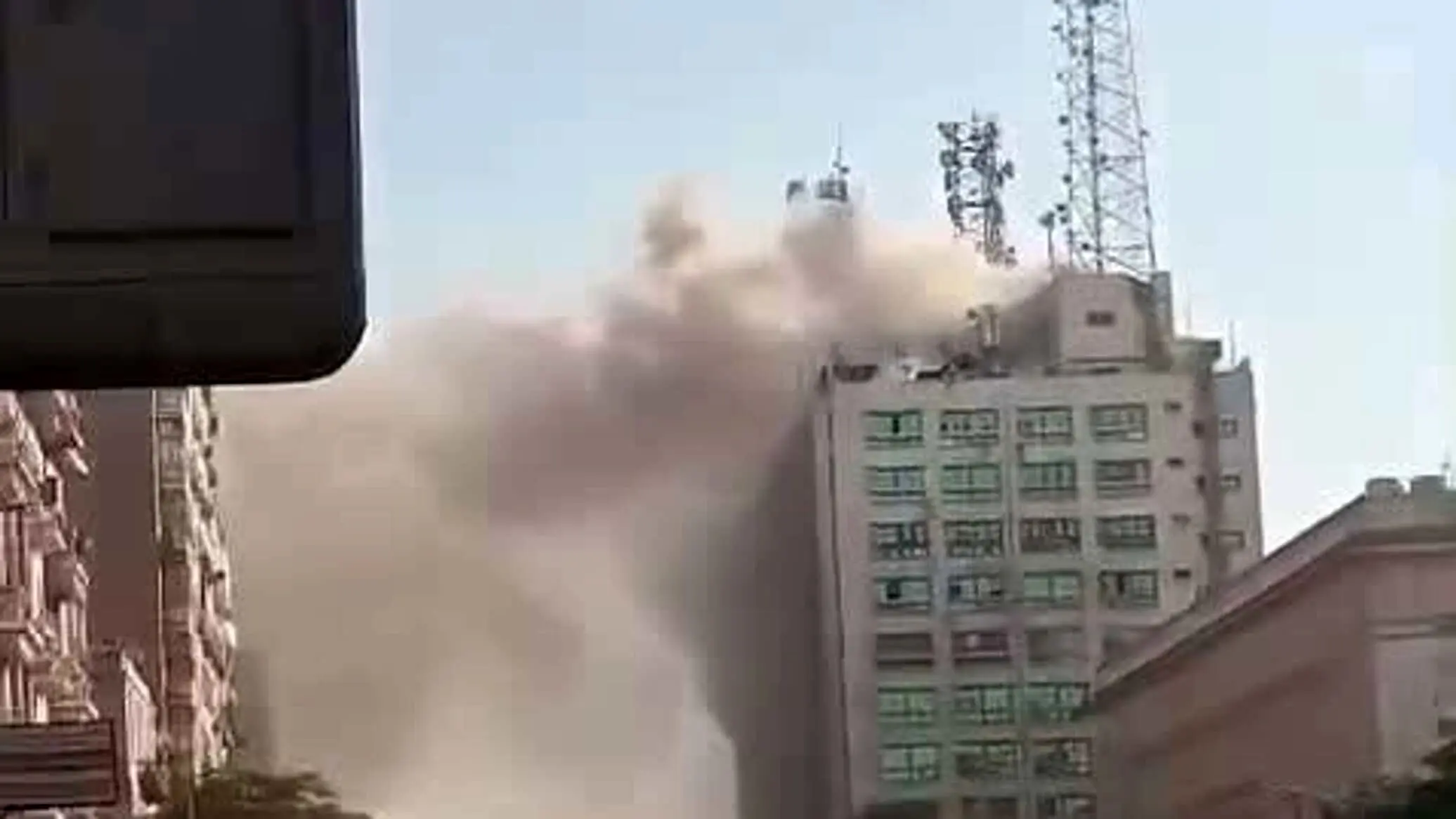 آتش سوزی مرکز مخابراتی قاهره 
