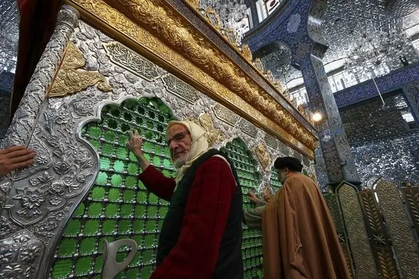 حرم حضرت زینب؛ نماد ایمان، سیاست و بیمِ آینده پس از اسد