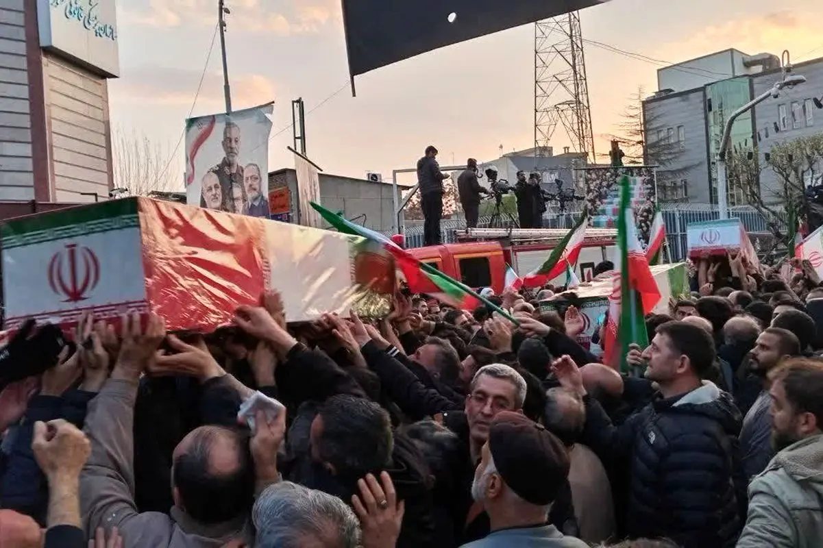 تشییع شهدای دنا در معراج