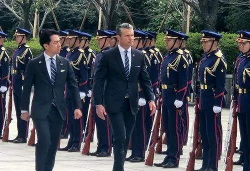 وزیران دفاع آمریکا و ژاپن: وضعیت منطقه تهدیدآمیز است