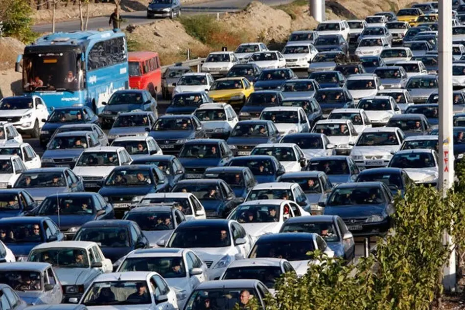 هجوم خودروهای غیربومی به تهران؛ ۲۲ میلیون تردد بین استانی در یک ماه