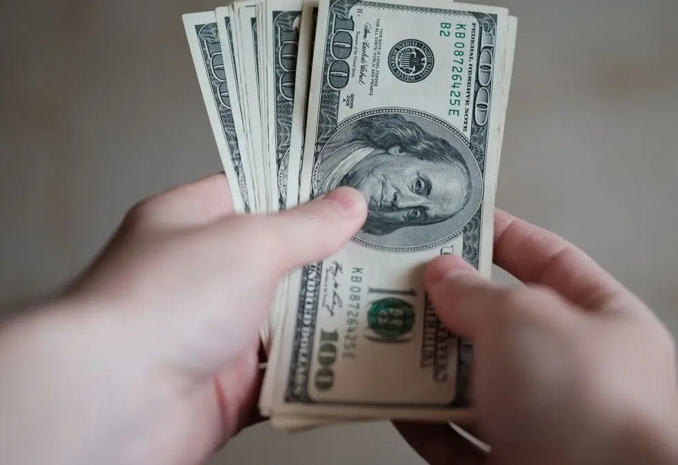 تتر آماده برگشت به کانال ۸۲ هزار تومانی شد
