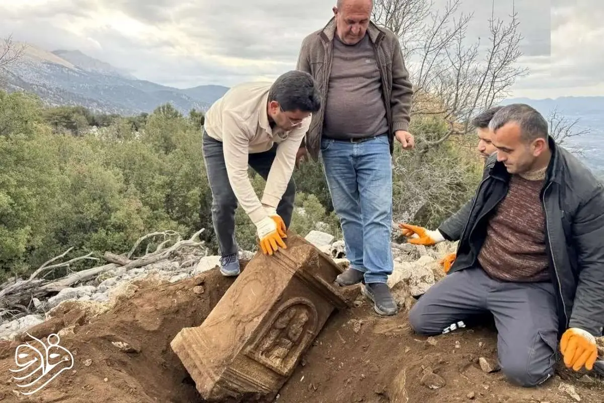 کشف باورنکردنی کتیبۀ روم باستان توسط یک چوپان