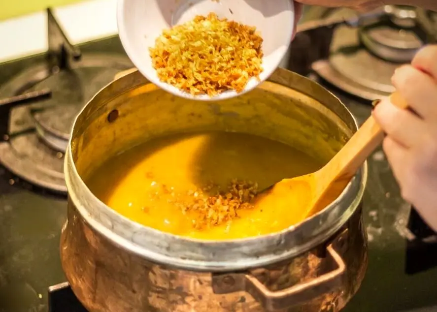 طرز تهیه کشک زرد زابلی؛ غذای فوری و مقوی به روش محلی
