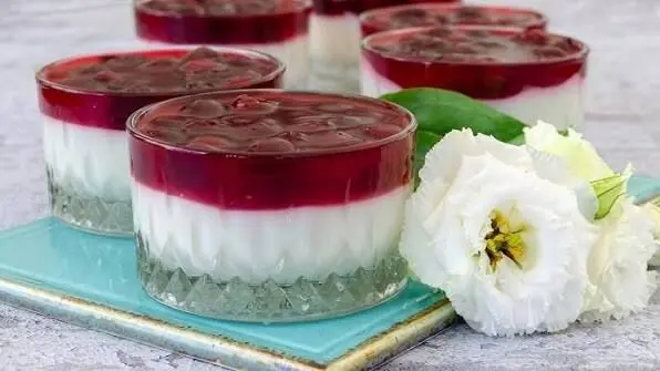 طرز تهیه محلبی آلبالو؛ دسر خنک و خوشمزه مخصوص فصل تابستان 

